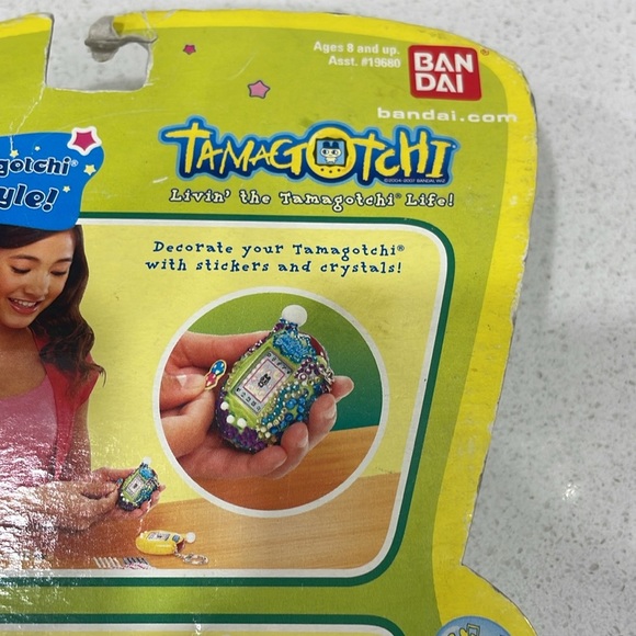 2007 Tamagotchi Connection Green Gotchi Gear - Picture 12 of 16